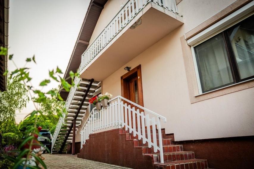 Respect Apartament Heviz Exterior foto