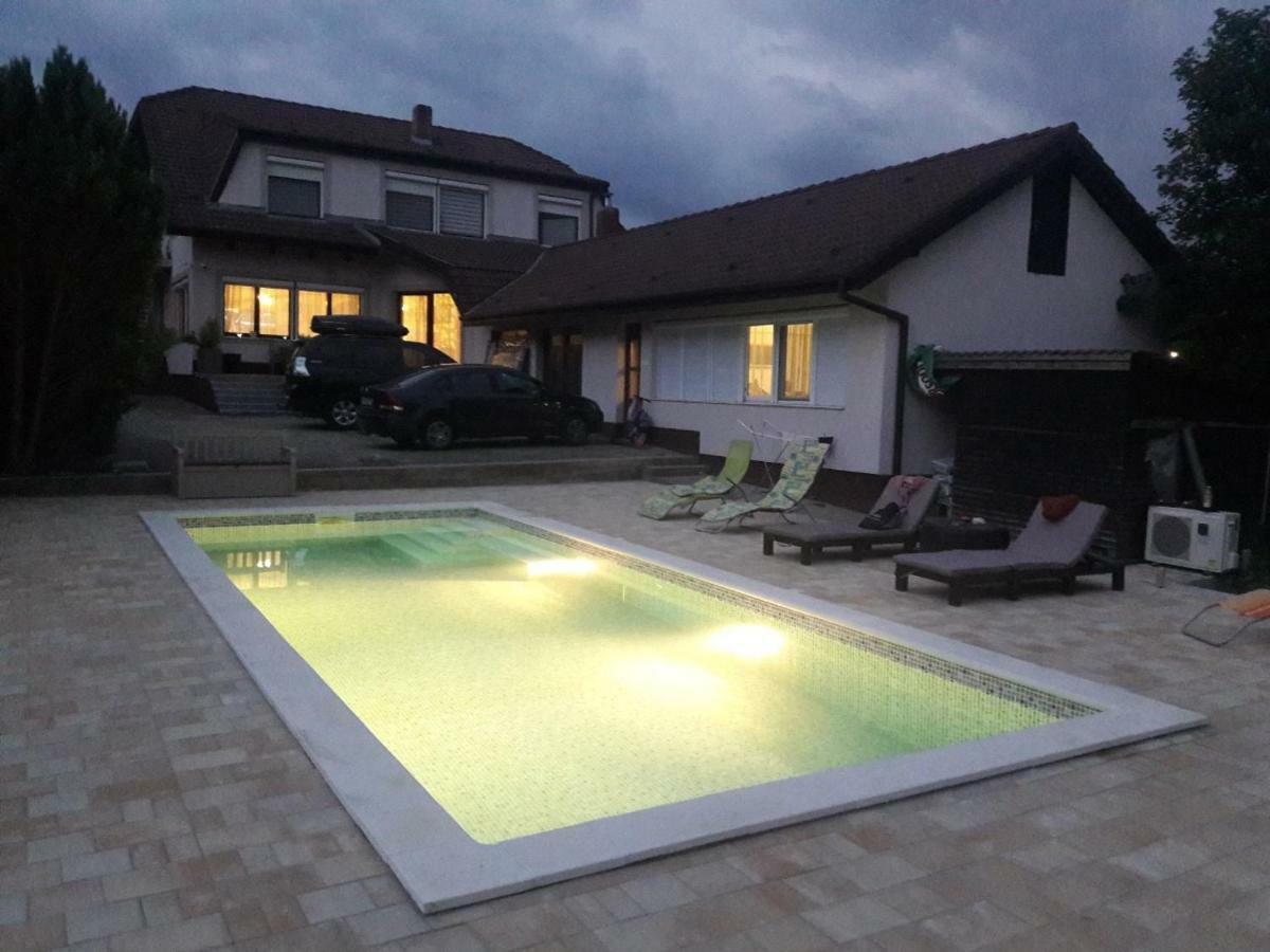 Respect Apartament Heviz Exterior foto